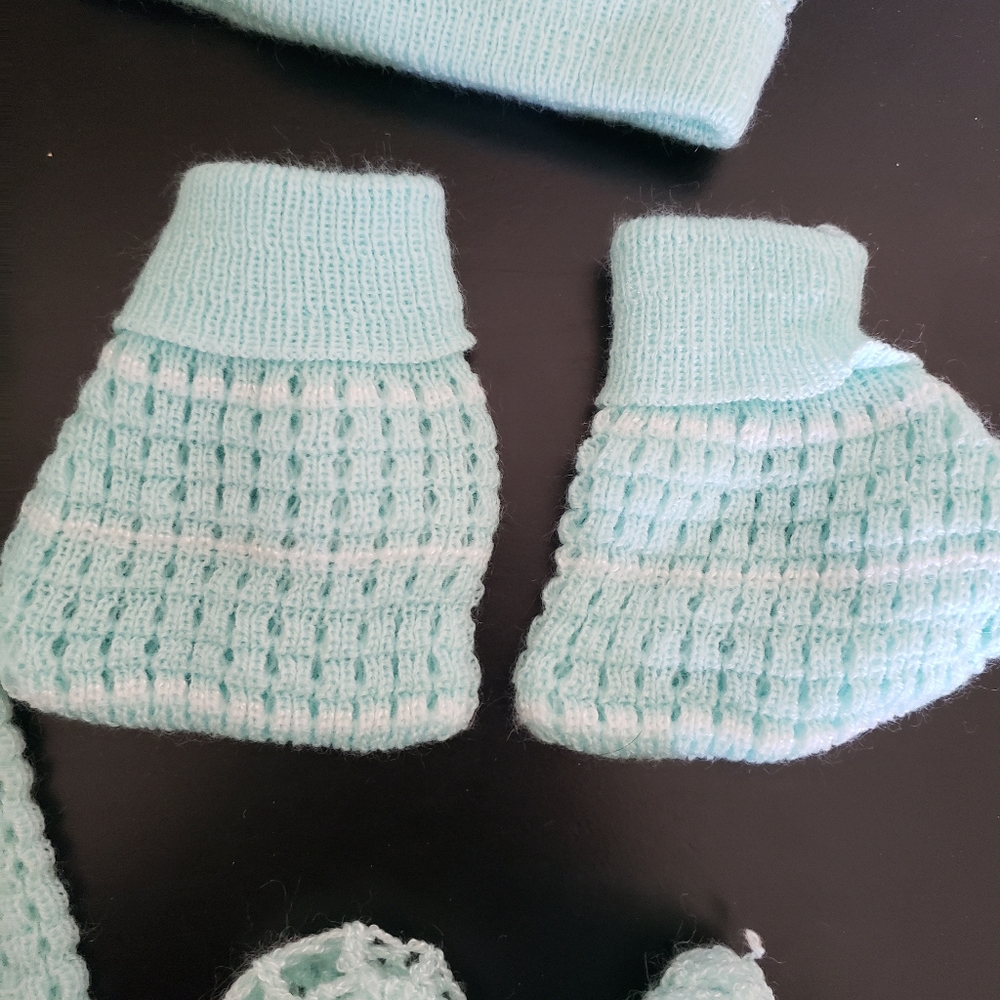 🍁Hand Knitted Set For Baby - Picture 6 of 7